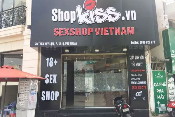 <span class='marker'>cửa hàng</span> hôn tôi <span class='marker'>cửa hàng</span> hôn tôi