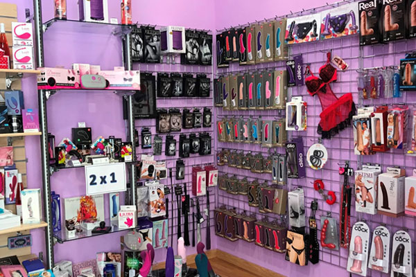 <span class='marker'>cửa hàng</span> chết tiệt <span class='marker'>shop</span> chết tiệt