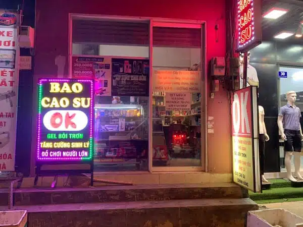 Danh Sách 6+ Địa Chỉ Mua Bao Cao Su An Toàn Quận 9 Hiện Nay Tổng hợp địa chỉ cửa hàng bao cao su chất lượng cao tại quận 9